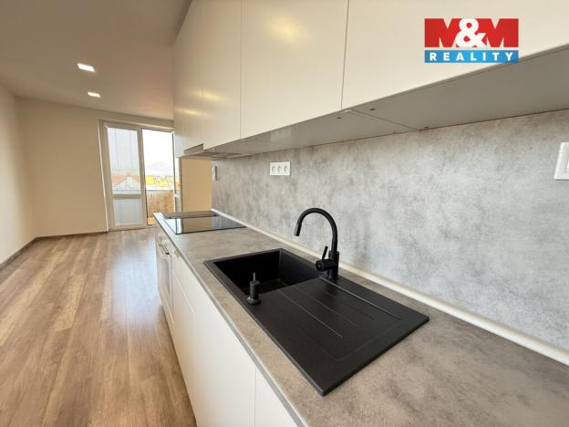 Pronájem bytu 2+kk, Louny, Tyršovo nám., 52 m2