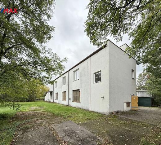 Pronájem skladu, Pardubice, Bohdanečská, 390 m2