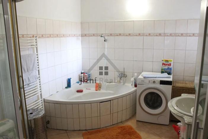 Prodej rodinného domu, Kraselov, 300 m2