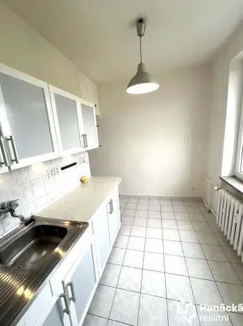 Pronájem bytu 3+1, Olomouc, Velkomoravská, 71 m2