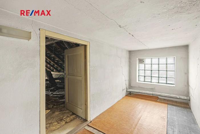 Prodej rodinného domu, Zlosyň, 307 m2