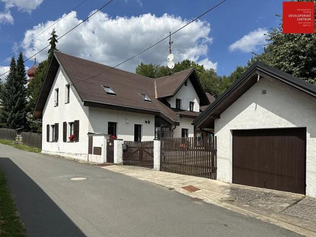 Prodej rodinného domu, Mnichov, 311 m2