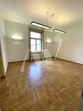 Pronájem kanceláře, Praha - Staré Město, 28. října, 174 m2