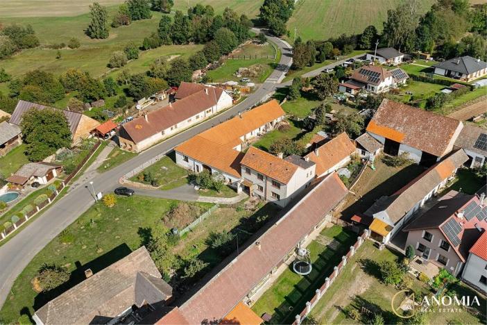 Prodej rodinného domu, Zvěrotice, 196 m2