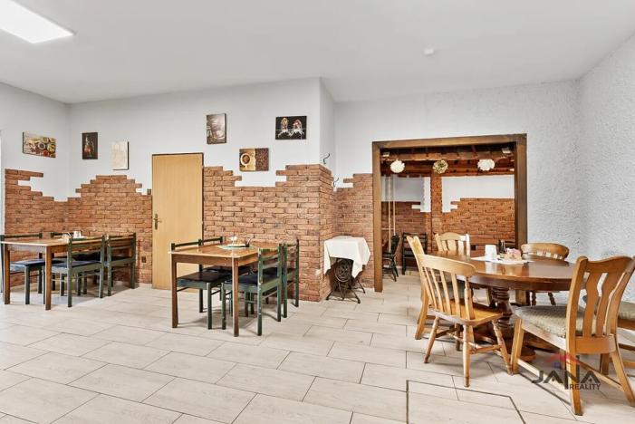 Prodej restaurace, Příšovice, 300 m2