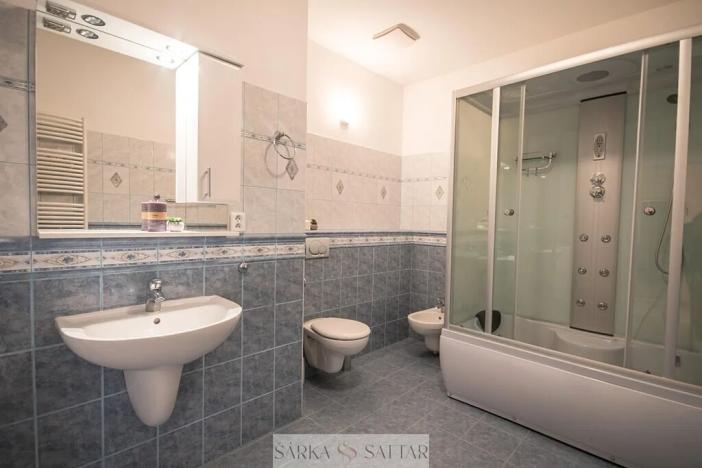 Prodej bytu 3+1, Praha - Nové Město, Masarykovo nábřeží, 130 m2