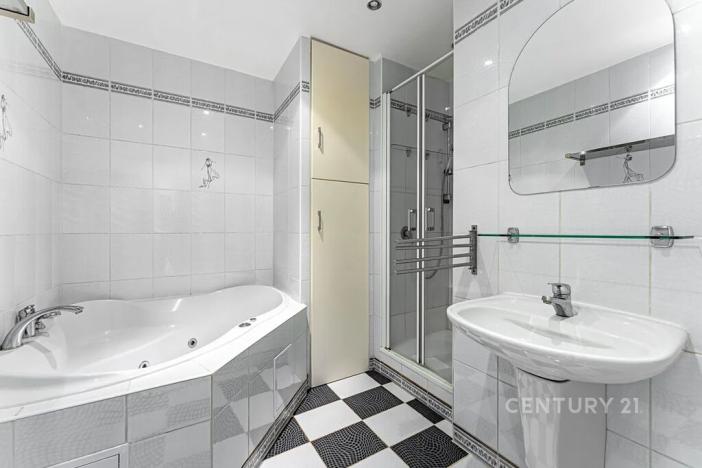 Prodej bytu 3+1, Praha - Hlubočepy, Pražského, 76 m2