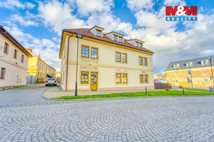 Pronájem obchodního prostoru, Bor, náměstí Republiky, 156 m2