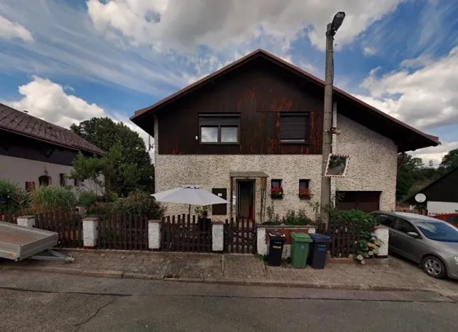 Prodej podílu rodinného domu, Horní Radechová, 180 m2