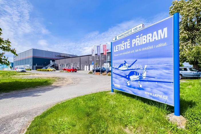 Prodej ubytování, Rosovice, 900 m2