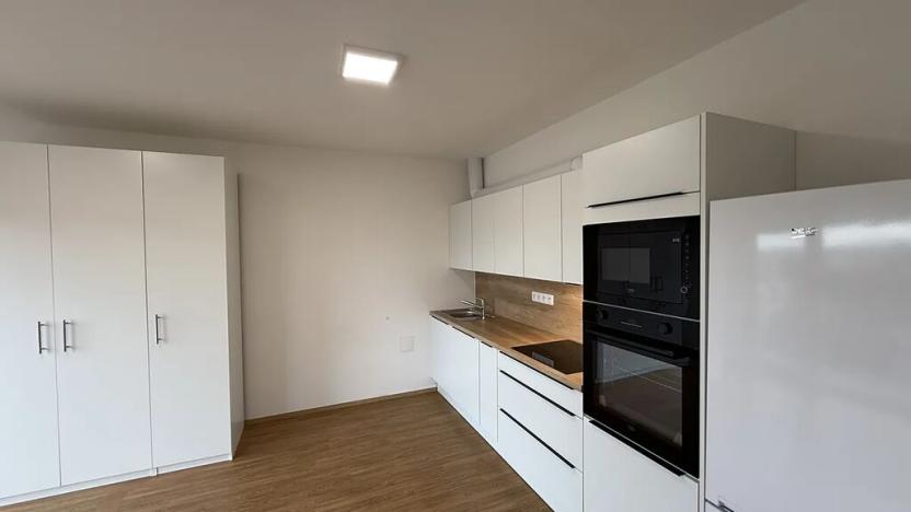 Pronájem bytu 1+kk, Přerov, Čechova, 39 m2