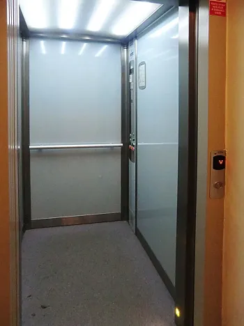 Pronájem bytu 1+1, Praha - Komořany, Krupná, 40 m2