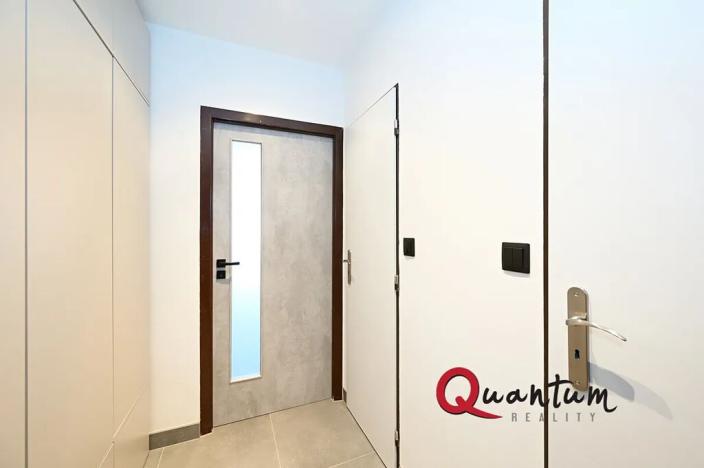 Pronájem bytu 1+kk, Praha - Modřany, Pertoldova, 30 m2