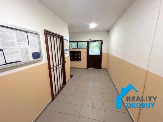 Pronájem bytu 2+kk, Teplice, Javorová, 43 m2