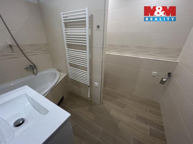 Pronájem bytu 3+1, Ústí nad Labem - Střekov, Kamenná, 65 m2