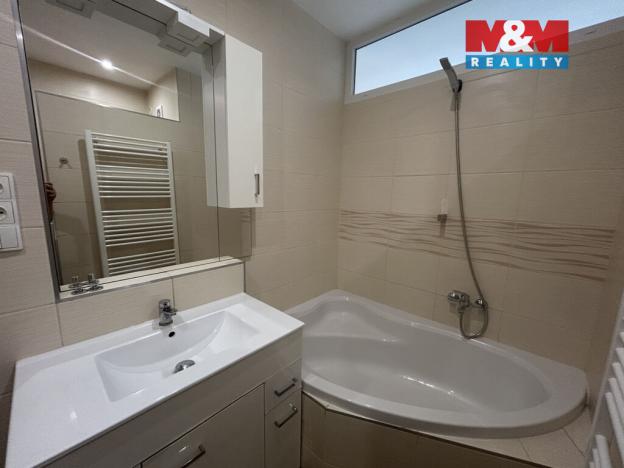 Pronájem bytu 3+1, Ústí nad Labem - Střekov, Kamenná, 65 m2