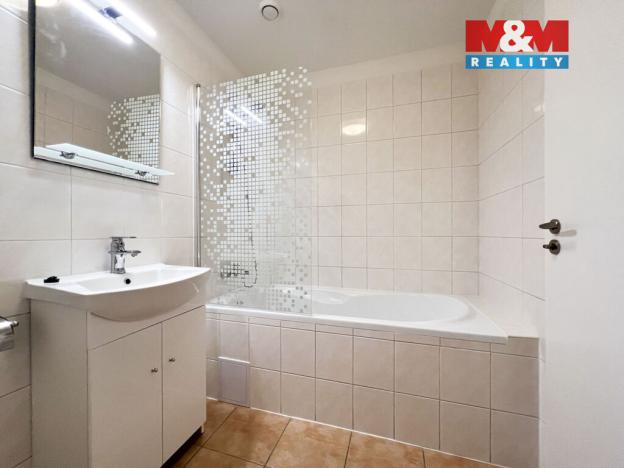 Pronájem bytu 1+kk, Klecany, V Honech, 33 m2