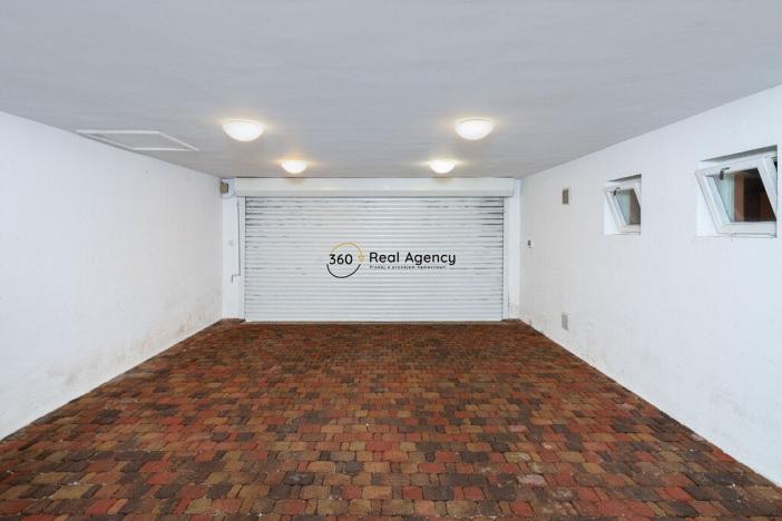 Prodej rodinného domu, Praha - Vinoř, 486 m2