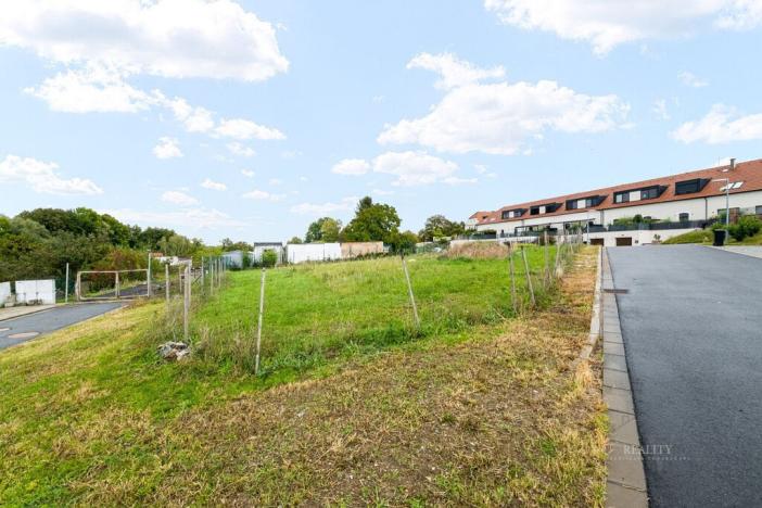 Prodej pozemku, Dubany, 793 m2