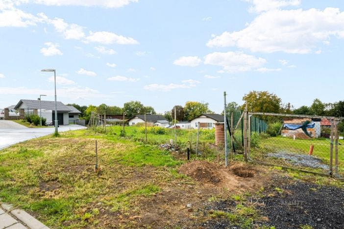 Prodej pozemku, Dubany, 793 m2