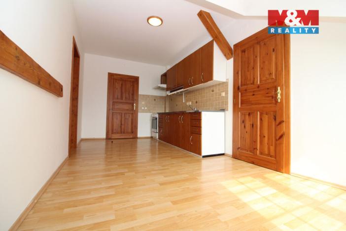 Prodej bytu 2+1, Nový Bor - Arnultovice, Gen. Svobody, 92 m2