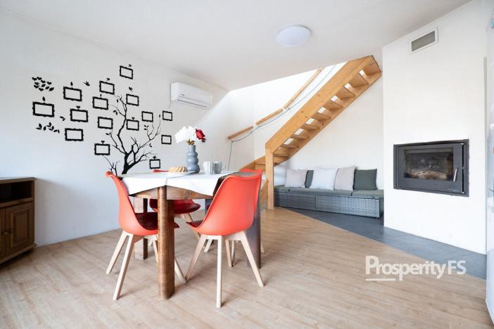 Prodej rodinného domu, Veleň, 141 m2