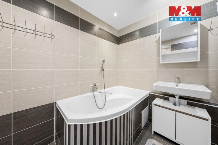 Prodej bytu 3+1, Litvínov - Horní Litvínov, Valdštejnská, 77 m2