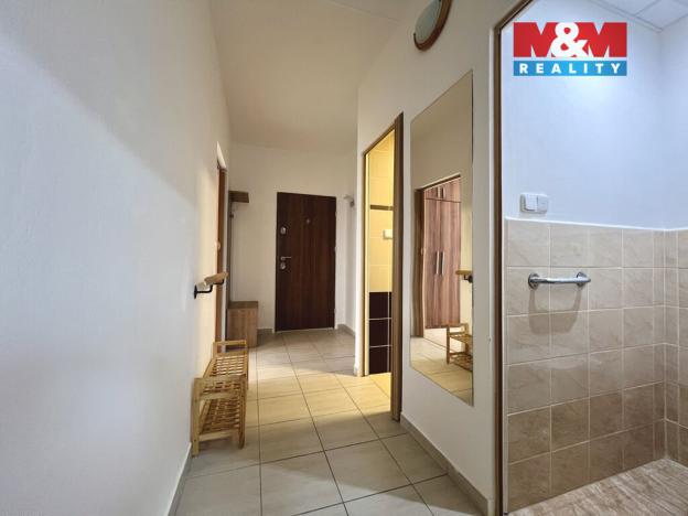 Pronájem bytu 3+1, Jindřichův Hradec - Jindřichův Hradec V, Kosmonautů, 76 m2