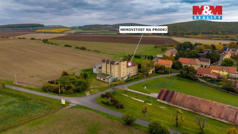 Prodej zemědělského objektu, Křešice - Sedlec, 2000 m2