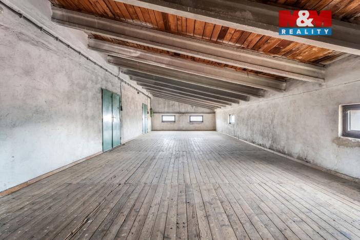 Prodej zemědělského objektu, Křešice - Sedlec, 2000 m2