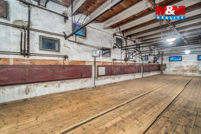 Prodej zemědělského objektu, Křešice - Sedlec, 2000 m2