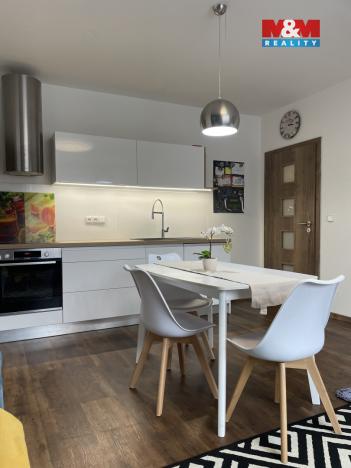 Prodej bytu 3+kk, Olomouc - Nedvězí, Jilemnického, 72 m2