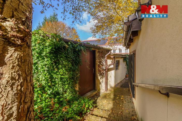 Prodej činžovního domu, Karlovy Vary - Stará Role, Dlouhá, 402 m2