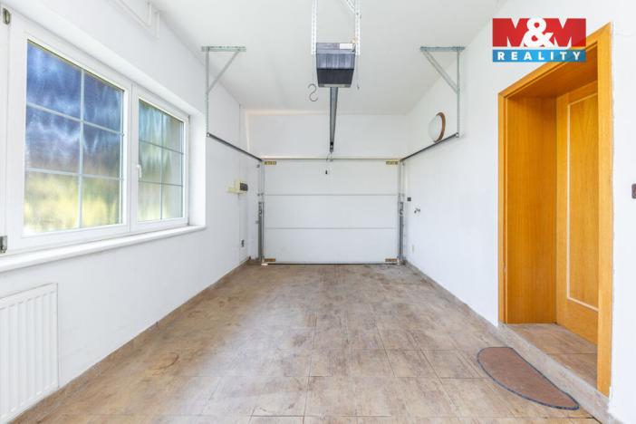 Prodej rodinného domu, Hradčany, Luční, 377 m2