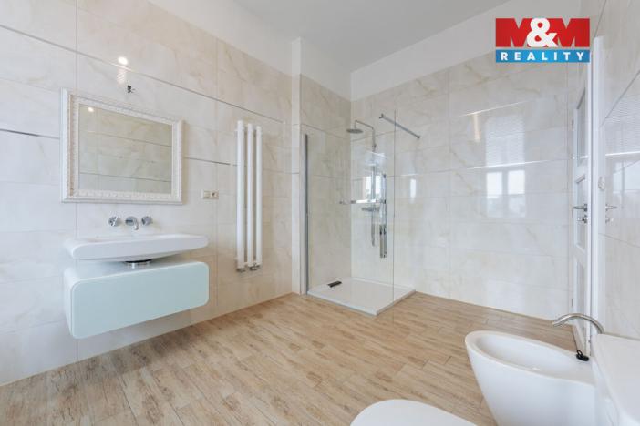 Prodej bytu 2+kk, Karlovy Vary, Svahová, 80 m2