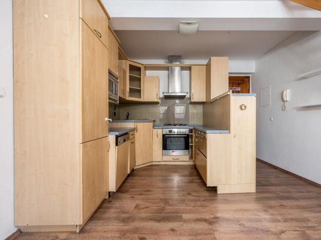 Pronájem bytu 2+kk, Pardubice - Bílé Předměstí, Husova, 79 m2