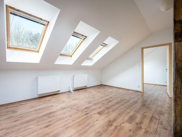 Pronájem bytu 2+kk, Pardubice - Bílé Předměstí, Husova, 79 m2