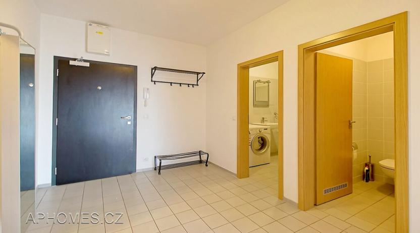 Pronájem bytu 2+kk, Praha - Holešovice, U průhonu, 69 m2