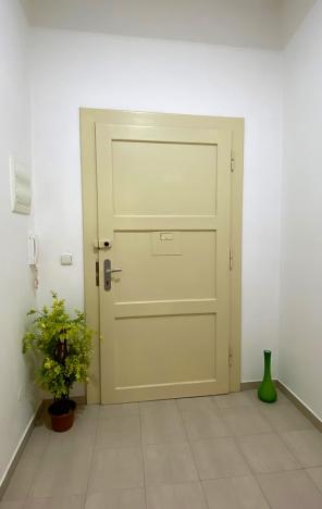 Pronájem bytu 2+kk, Praha - Vršovice, Bulharská, 45 m2