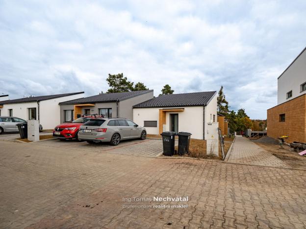 Prodej bytu 1+kk, Nemojany, 32 m2