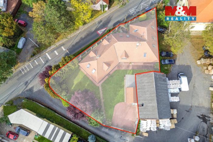 Prodej rodinného domu, Veleň - Mírovice, Na návsi, 478 m2