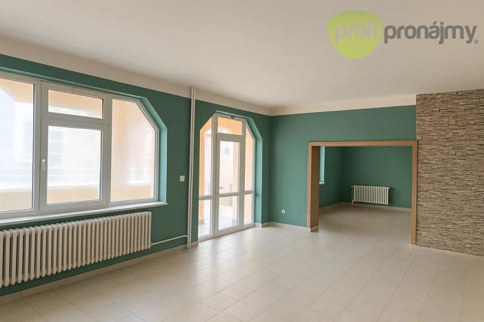 Pronájem obchodního prostoru, Humpolec, Horní náměstí, 61 m2