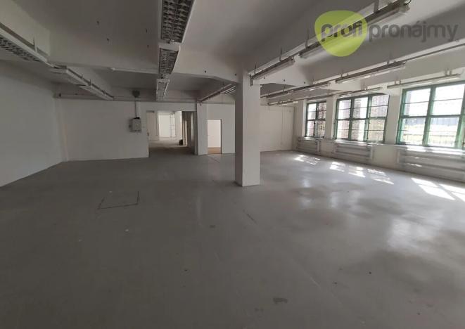 Pronájem skladu, Zlín, Šedesátá, 100 m2