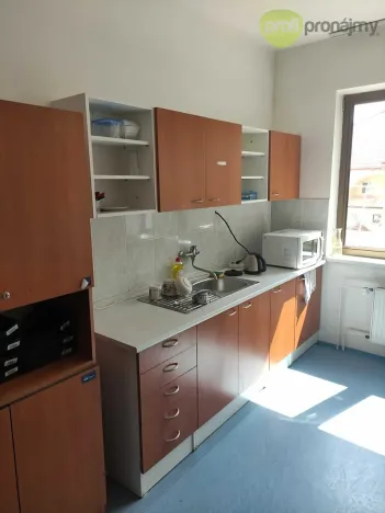 Pronájem kanceláře, Nový Jičín, Štefánikova, 11 m2