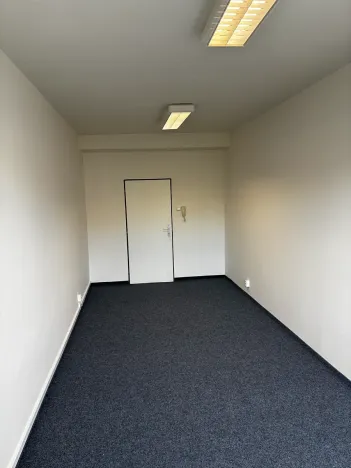 Pronájem kanceláře, Praha - Strašnice, Černokostelecká, 19 m2