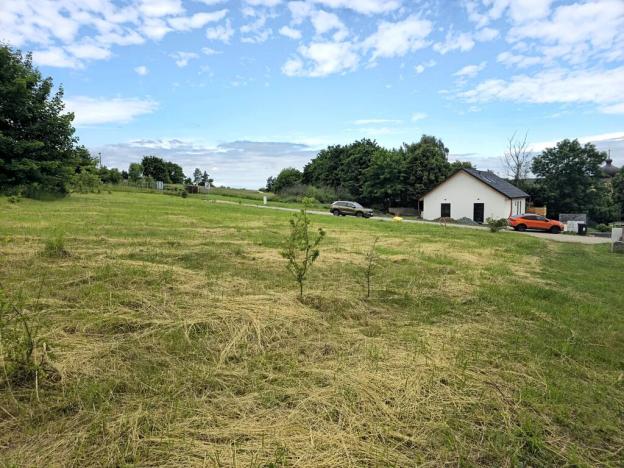 Prodej pozemku pro bydlení, Knovíz, U Kostela, 1312 m2