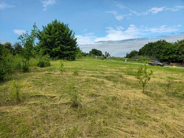 Prodej pozemku pro bydlení, Knovíz, U Kostela, 1312 m2