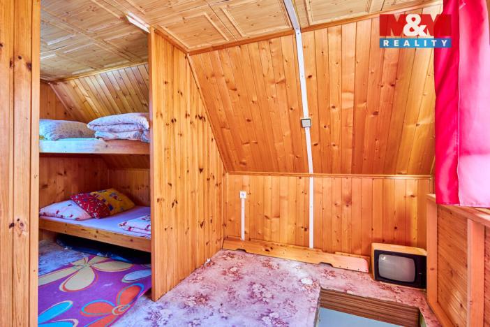 Prodej chaty, Lišov, 375 m2