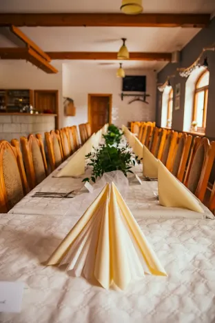 Pronájem restaurace, Šimonovice, Na Rašovce, 420 m2