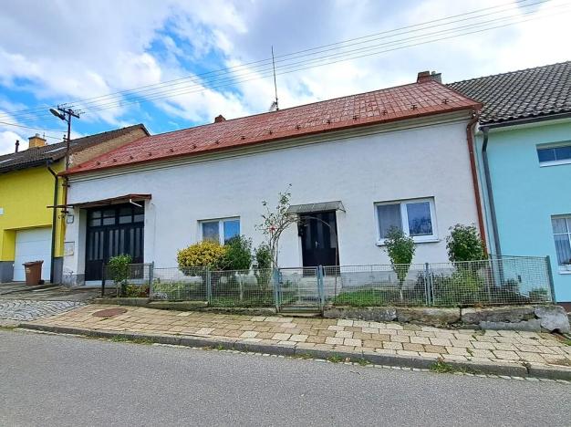 Prodej rodinného domu, Tečovice, 200 m2